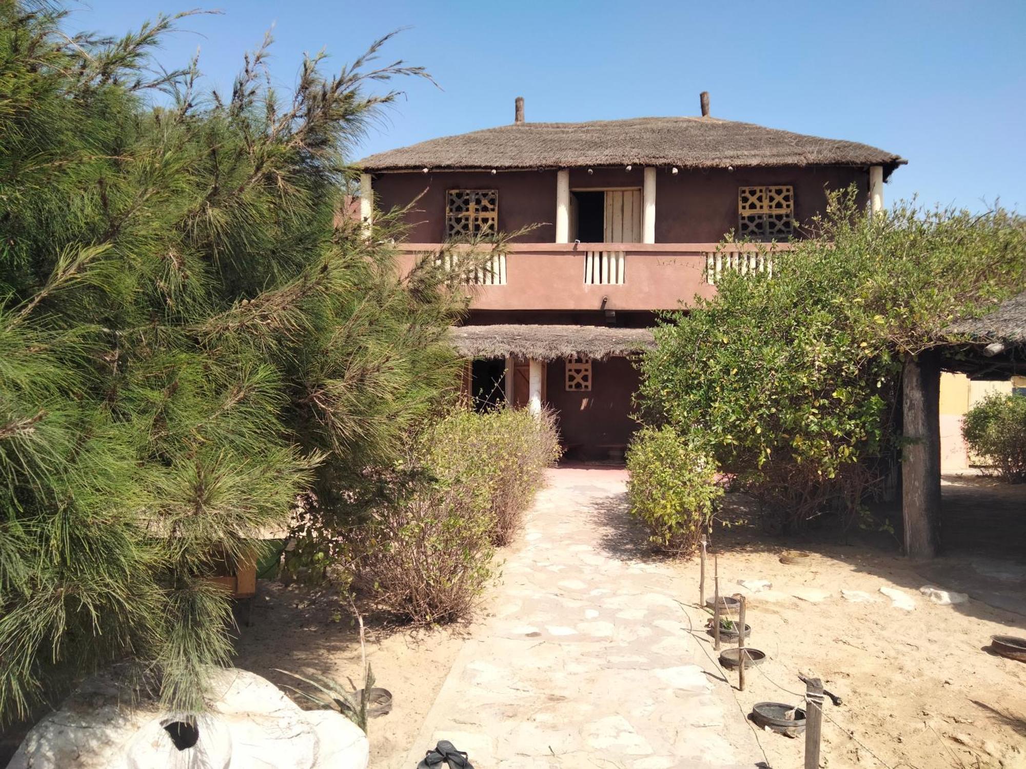 Gaal-Gui, Chez Guillaume Hotel Mboro Екстериор снимка