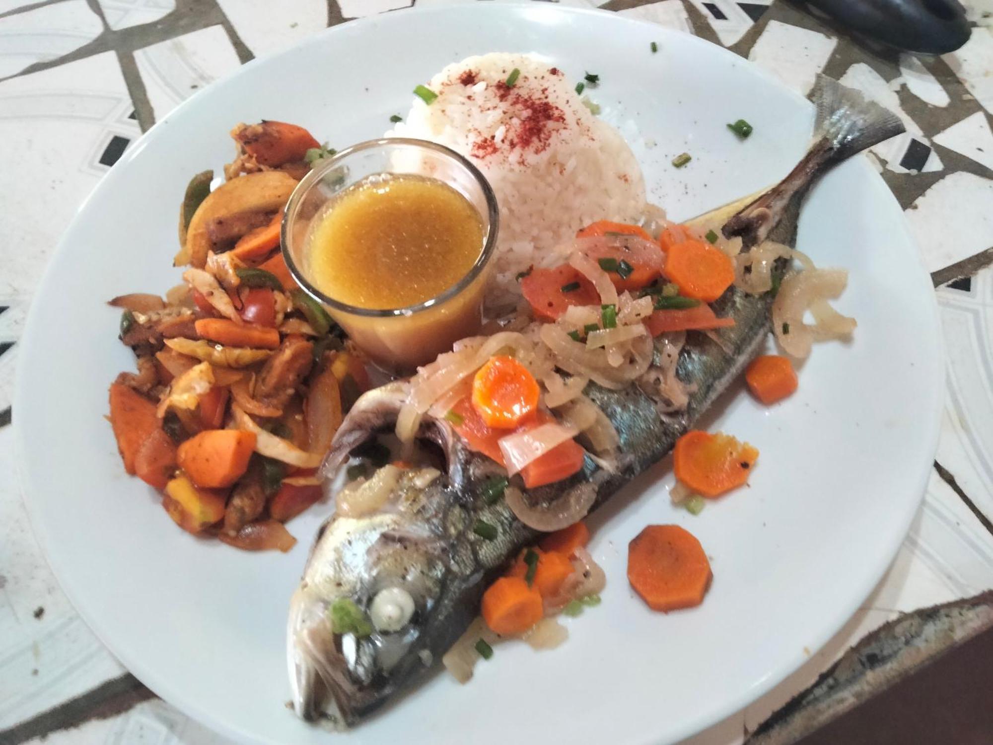 Gaal-Gui, Chez Guillaume Hotel Mboro Екстериор снимка